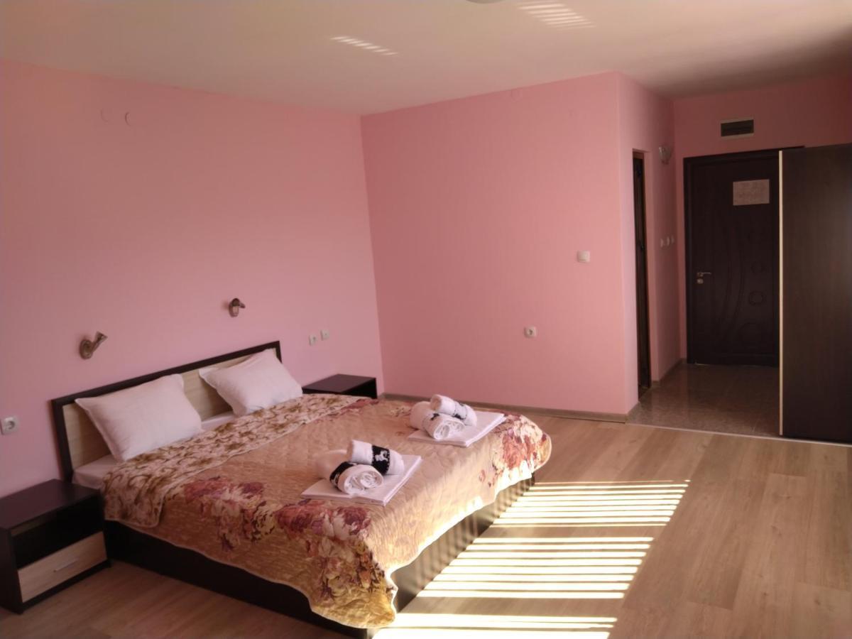 Семеен Хотел Дани Assenowgrad Exterior foto